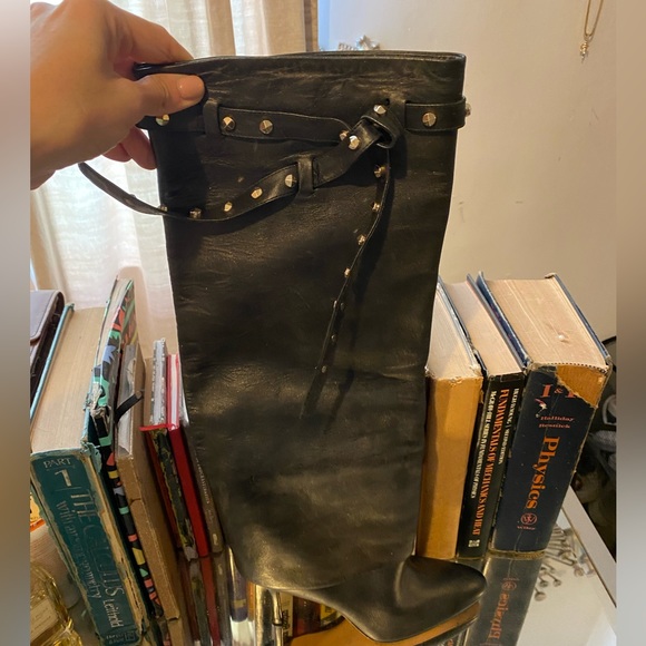 Never used Valentino boots size 7 part of the rock stud collection - Picture 2 of 4